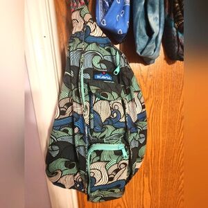 Kavu Wave Pattern Sling Bag
